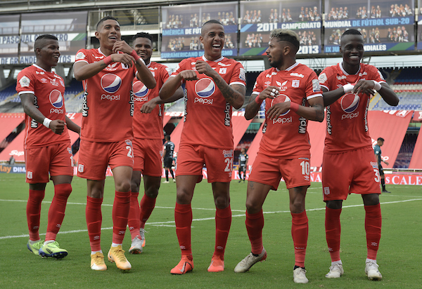 América de Cali superó a Pereira y mantiene viva su ilusión de estar entre los 8 América de Cali superó a Pereira y mantiene viva su ilusión de estar entre los 8