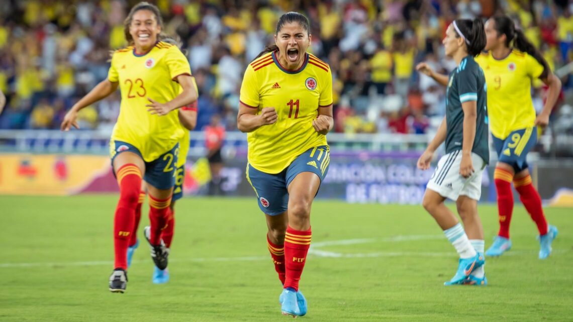 Colombia femenina volvió a Cali, su casa, y empató 2-2 este domingo con Argentina
