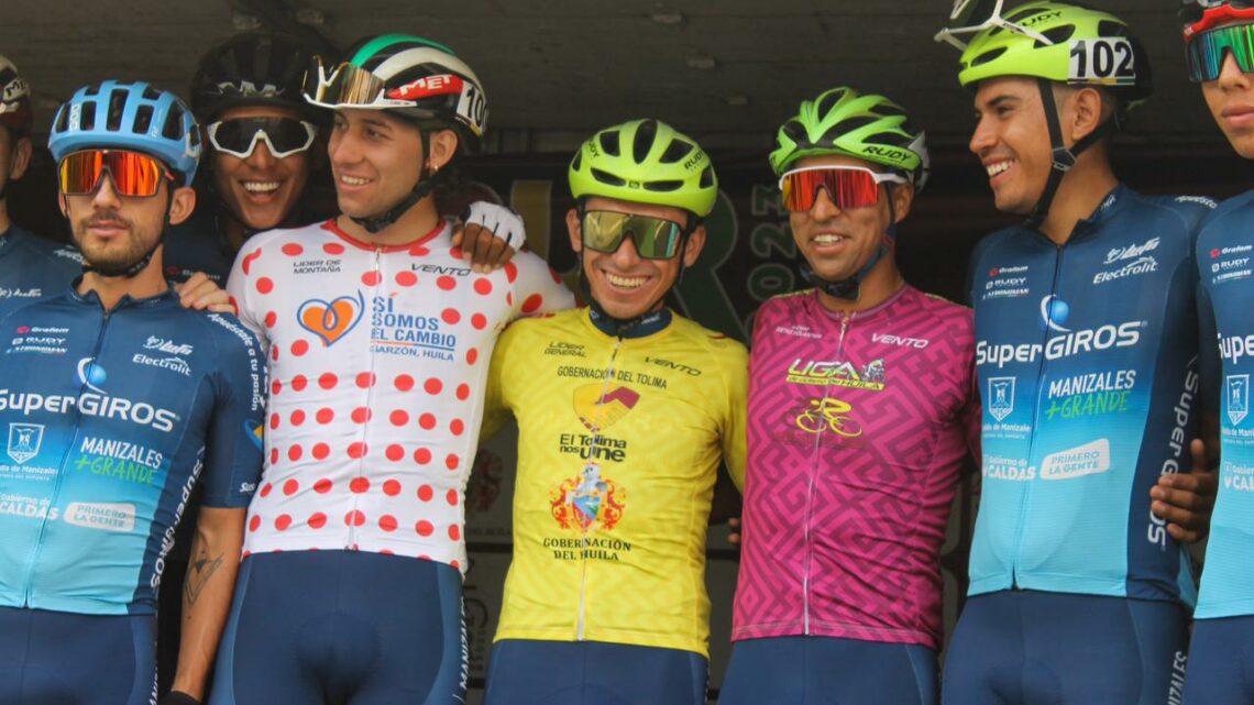 Didier Chaparro sigue firme y mantiene a SuperGIROS en lo más alto de Vuelta al Sur