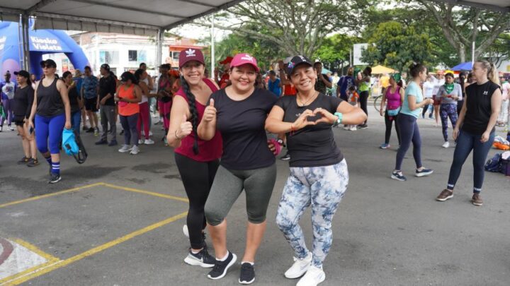La Ciclovida de Cali rinde homenaje a las madres con una jornada llena de alegría, movimiento y gratitud