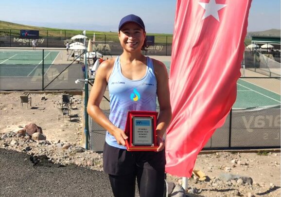 ¡Título colombiano en Turquía! María Fernanda hizo sonar el himno nacional