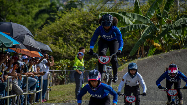 ¡Pedalazos de oro! Con el título general del BMX, Cali estrenó el medallero en los Juegos Departamentales  