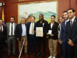 Hugo Rodallega recibió este viernes la Orden Independencia Vallecaucana, de la Asamblea Departamental, por su trayectoria en el fútbol