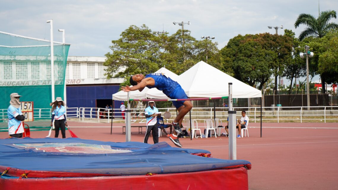 Lucha, atletismo, pesas y 3X3 masculino, acercan a Cali a los 100 oros en Juegos Departamentales; Palmira quiere reaccionar Lucha, atletismo, pesas y 3X3 masculino, acercan a Cali a los 100 oros en Juegos Departamentales; Palmira quiere reaccionar