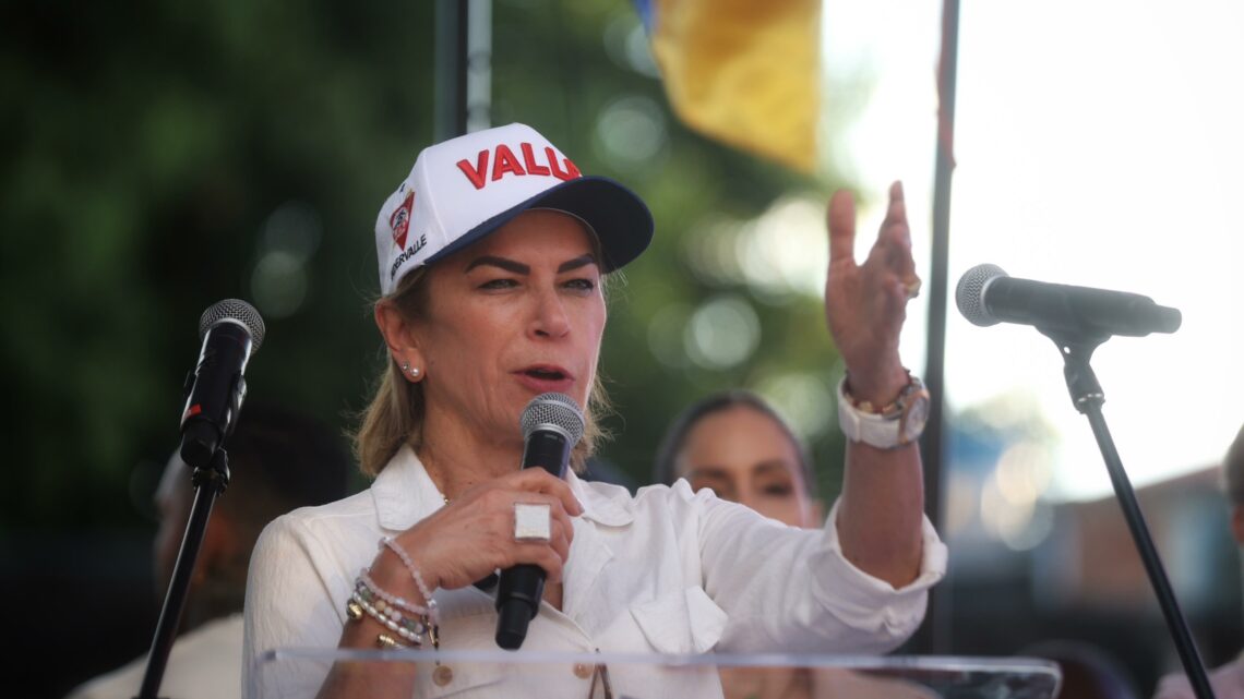 Ministra Patricia Duque anunció a Cali y Palmira como sedes de la final nacional de los Juegos Intercolegiados Ministra Patricia Duque anunció a Cali y Palmira como sedes de la final nacional de los Juegos Intercolegiados