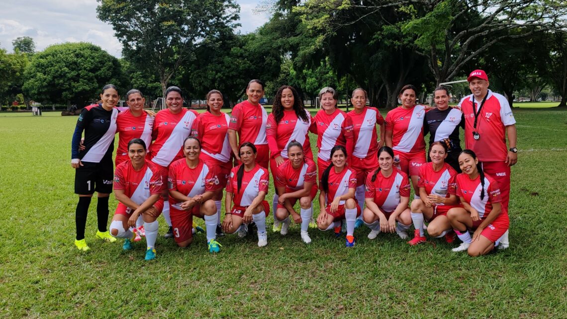 Con tres goleadas, magisterio del Valle del Cauca se clasificó a la final del fútbol femenino de Juegos Nacionales Con tres goleadas, magisterio del Valle del Cauca se clasificó a la final del fútbol femenino de Juegos Nacionales